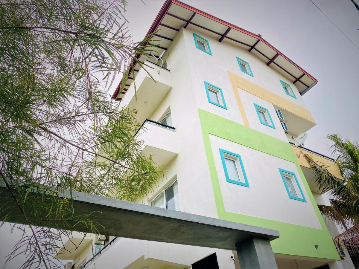 Srimadis Villa Near Airport - Negombo Dış mekan fotoğraf
