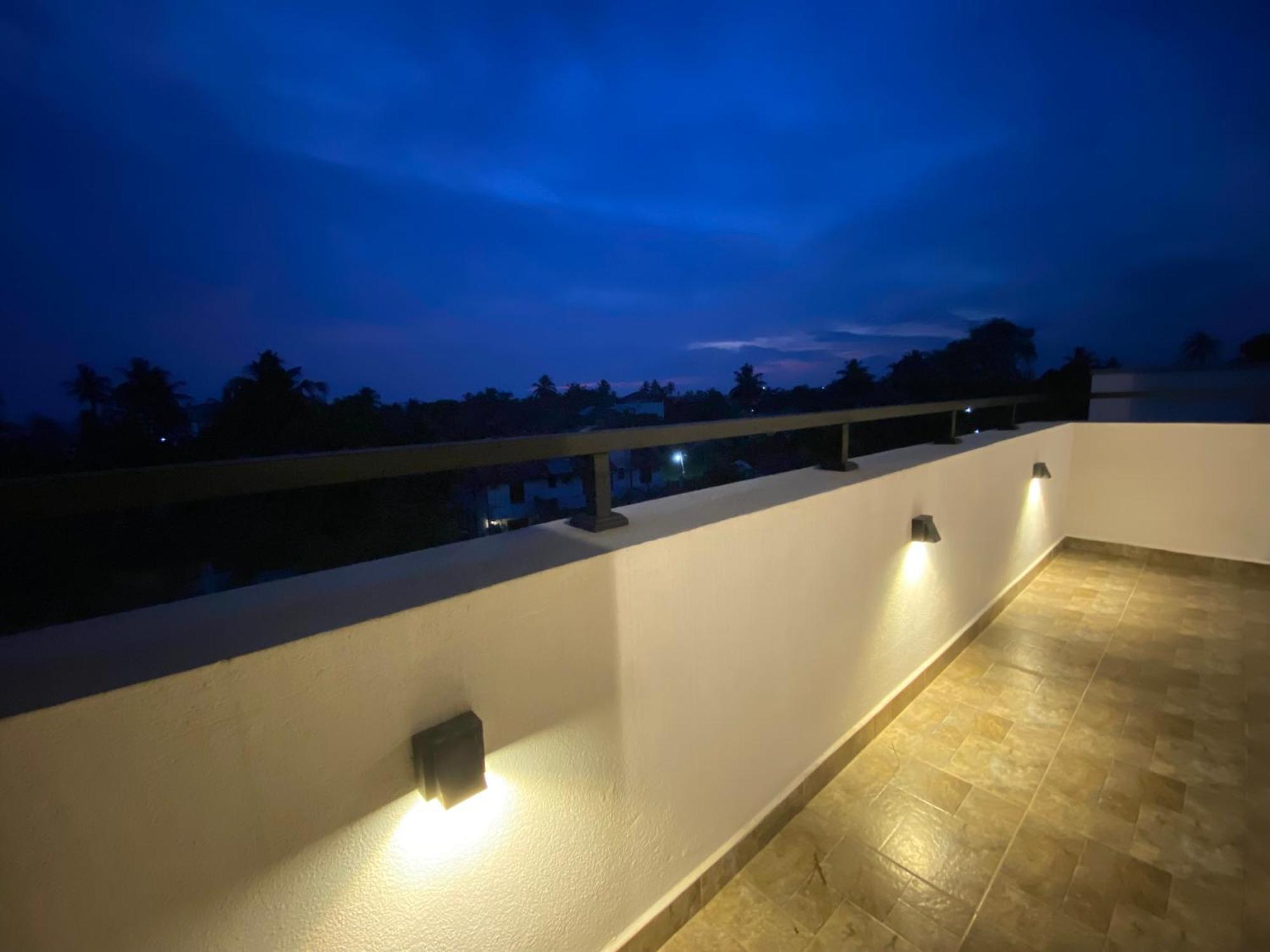 Srimadis Villa Near Airport - Negombo Dış mekan fotoğraf